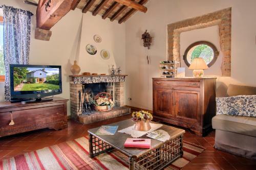 Villa La Chiesetta With Private Salt Pool