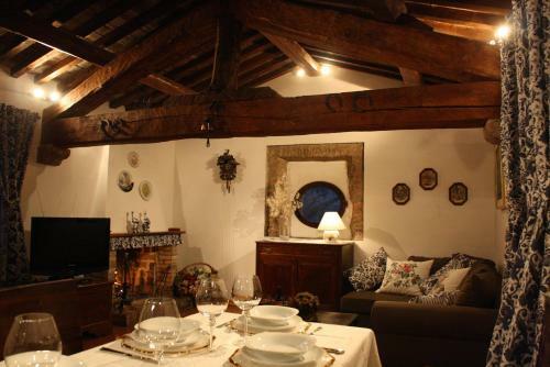 Villa La Chiesetta With Private Salt Pool
