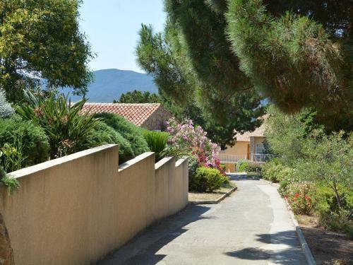 R�sidence Alba Rossa, Serra-di-ferro, Accommodation With Terrace Or Balcony