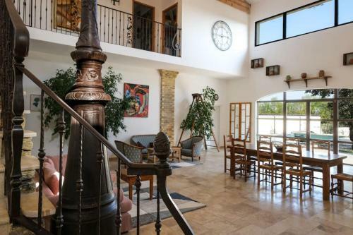 Villa Mas De La Ronci�re