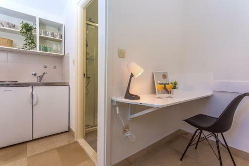 Tr�s � L'aise Avec Une Configuration Un Peu Inhabituelle