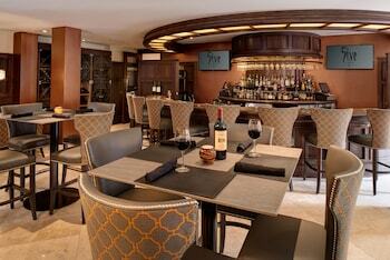 Hotel The Inn At St. John's