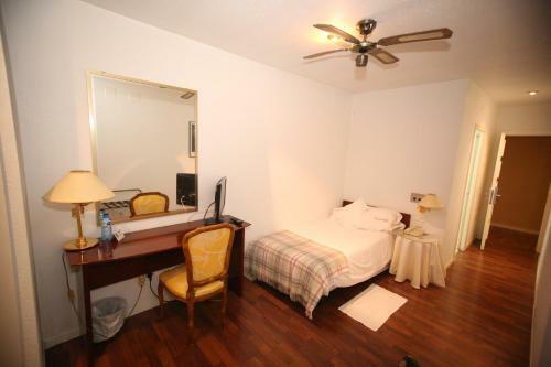 Hotel Pintor Mars�