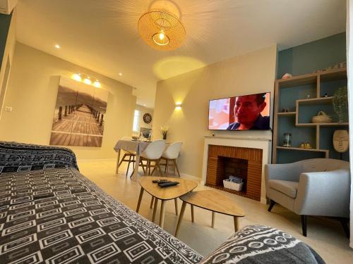 Apartamento Rare 4 �toiles, Clim, Vue Port D�co Chaleureuse.