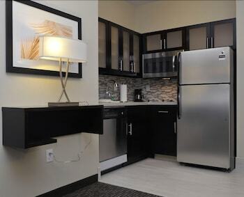 Hotel Staybridge Suites St. Petersburg Fl