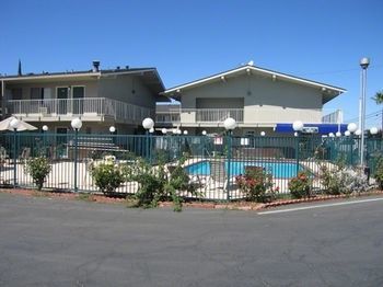 Motel American Budget Inn And Suites-modesto