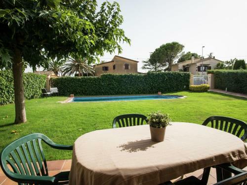 Modern Villa In Les Corts With Pool