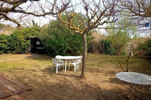 Peaceful House With Large Garden And Terrace