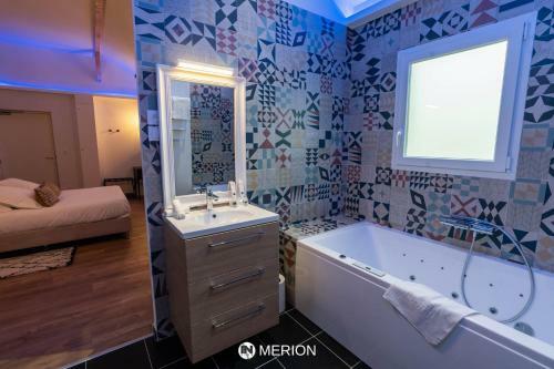 Bed & Breakfast Inside Villars Les Dombes