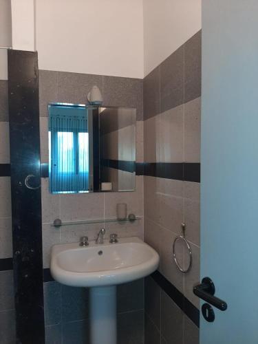 Hostal Villa Holis