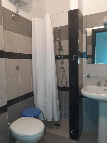 Hostal Villa Holis
