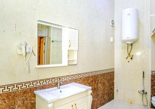 Apartment On Mado - Nizami St