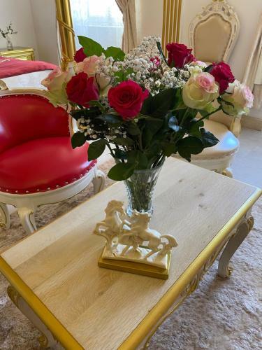 Hostal Suite Imp�riale Maison de L'�glise Du Couvent