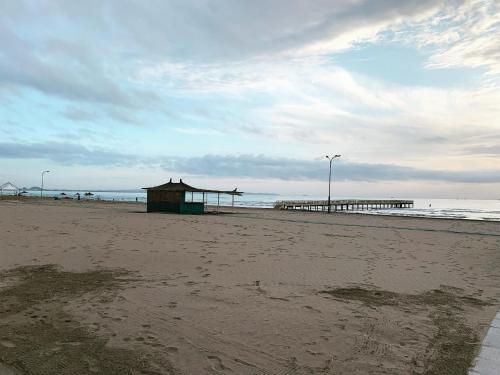 Sea Side Apartment- Megi