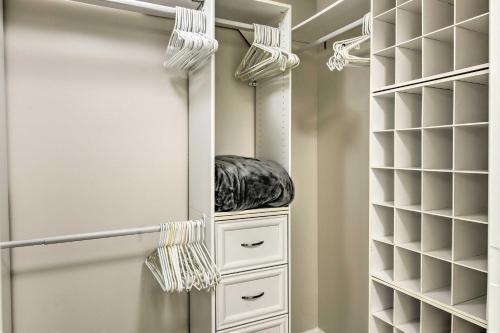 Apartamento Top Floor Condo With Resort-style Amenities!