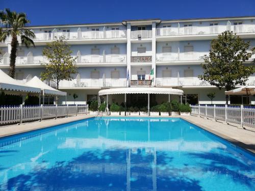 Hotel Centro Vacanze Domus M.g.