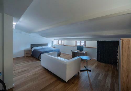 Hostal Domus Regina