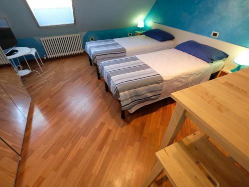 Hostal Oasi 83