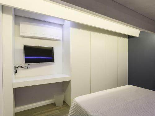 Hostal Acquapazza Restaurant & Room