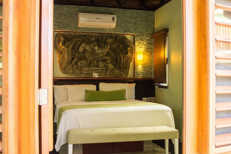 Hotel Cocos Cabanas