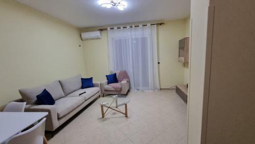 Toni Apartments