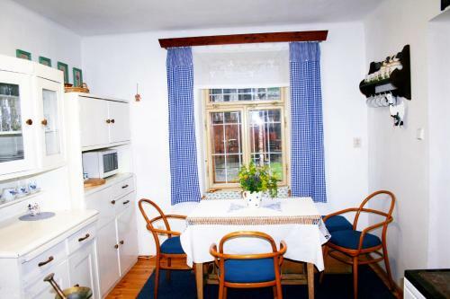 Chalupa Bran?e? Kom�rovsk� Rybn�k