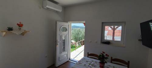 House "olive Tree"
