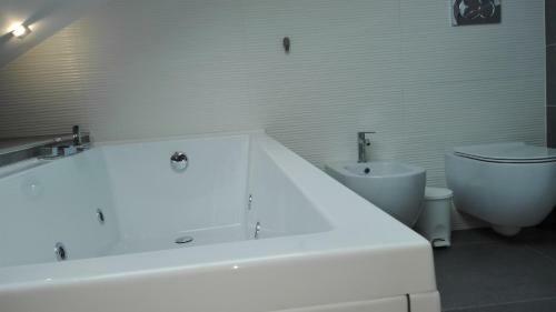 Hostal Tivoli Shortlets - Catania