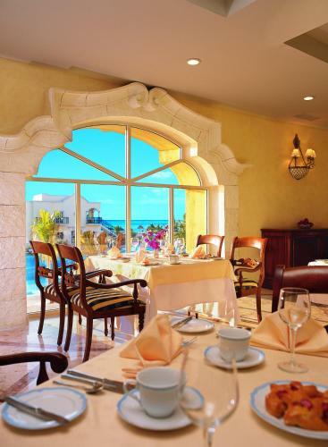 Hotel Secrets Capri Riviera Cancun All Inclusive -adults Only