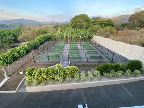 The Palms Villa Estate/ 32 Miles From Beach.