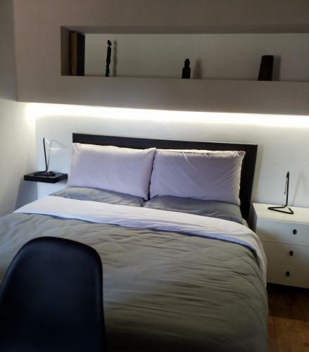 Hostal Contemporary Rooms