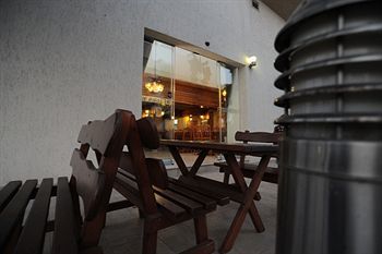 Elysso Apartments