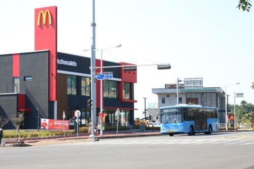 Hotel Jeju Yilin Pension