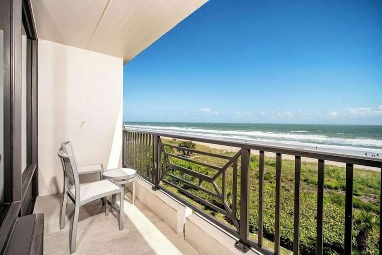 Hotel La Quinta Inn & Suites Cocoa Beach Oceanfront