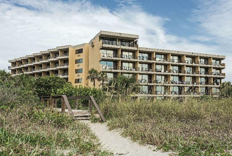 Hotel La Quinta Inn & Suites Cocoa Beach Oceanfront