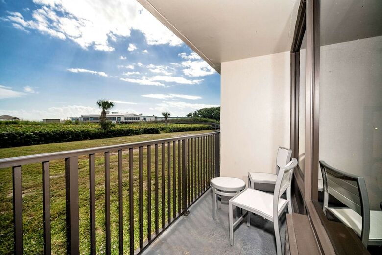 Hotel La Quinta Inn & Suites Cocoa Beach Oceanfront
