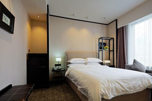 Wuhan Haiting Longan Hotel