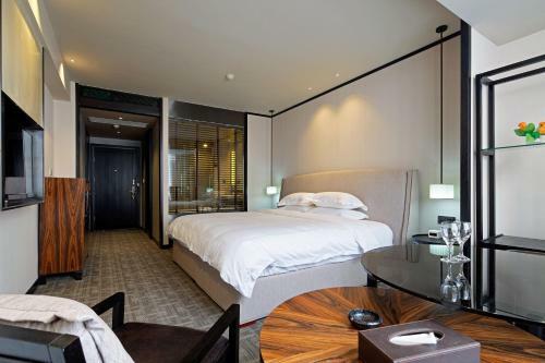 Wuhan Haiting Longan Hotel