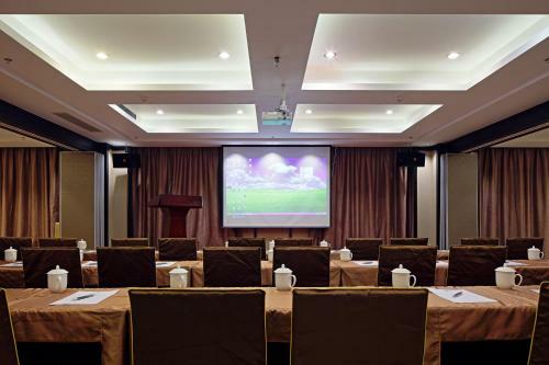Wuhan Haiting Longan Hotel