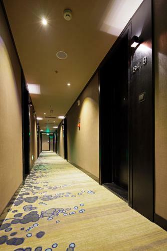Wuhan Haiting Longan Hotel