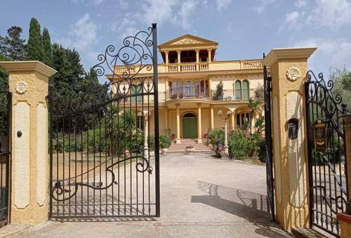 Hostal Villa Greco