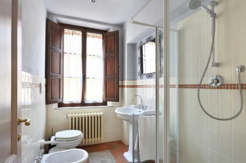 Tuscania Apartments