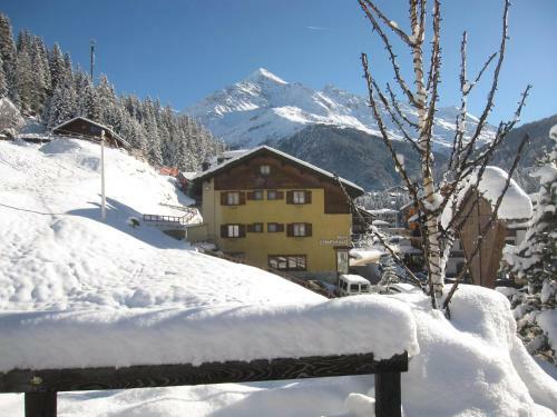 Hotel Confinale