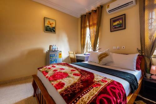 Bed & Breakfast Noyes Guest Lodge