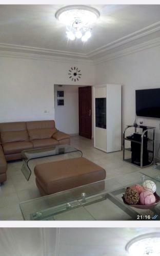 Apartamento Appartement de 3 Chambres Haut Standing A Tsinga