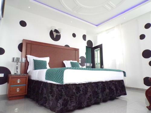 Le Montr�al Hotel