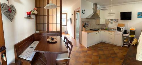 Appartamento Con Camino Nel Centro Di S.m.maggiore