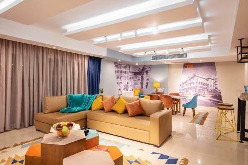 Apartamento Waterfront Designer 2br W Pool Access - 5 Min To Airport