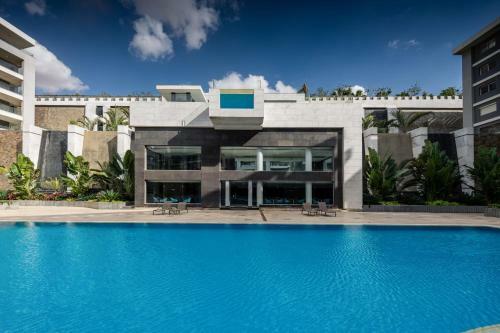 Apartamento Waterfront Designer 2br W Pool Access - 5 Min To Airport