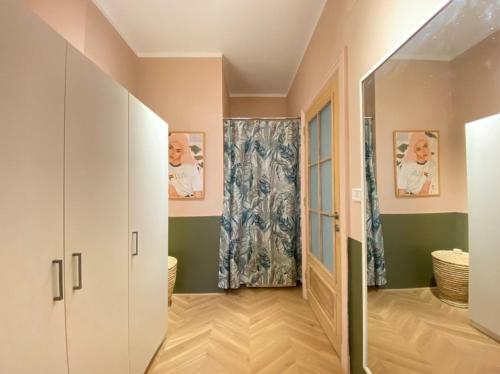 Serviced Apartment